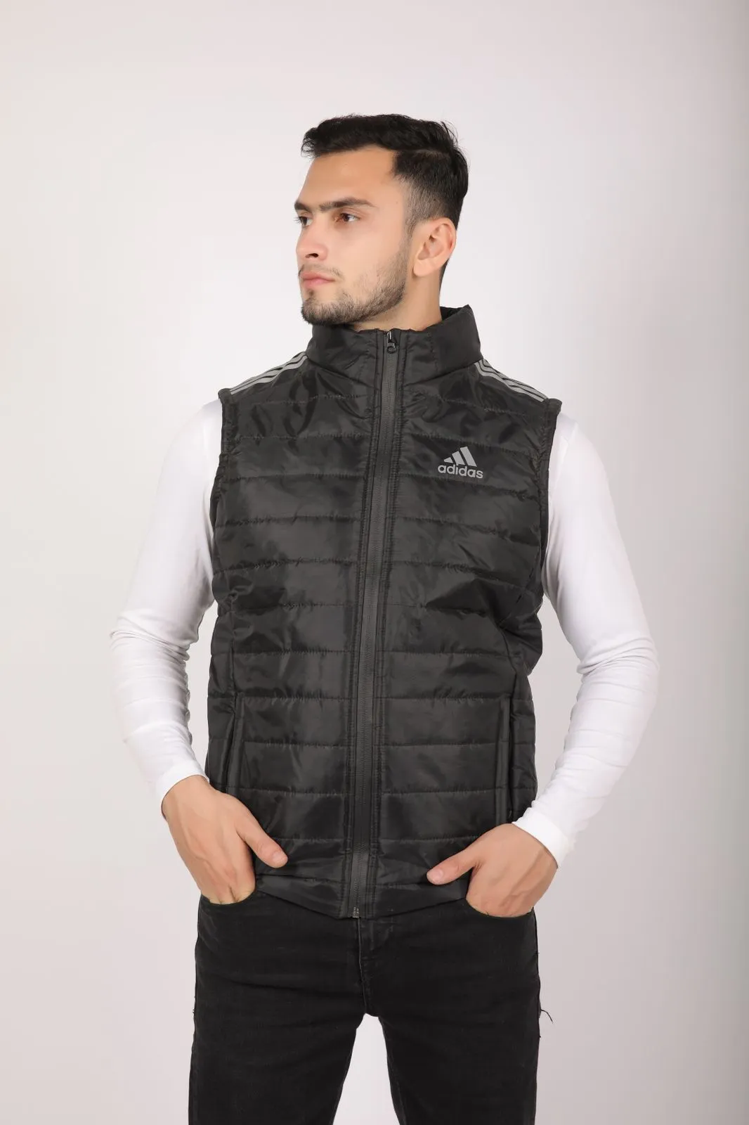 Adi  Sleeveless Jacket - Black