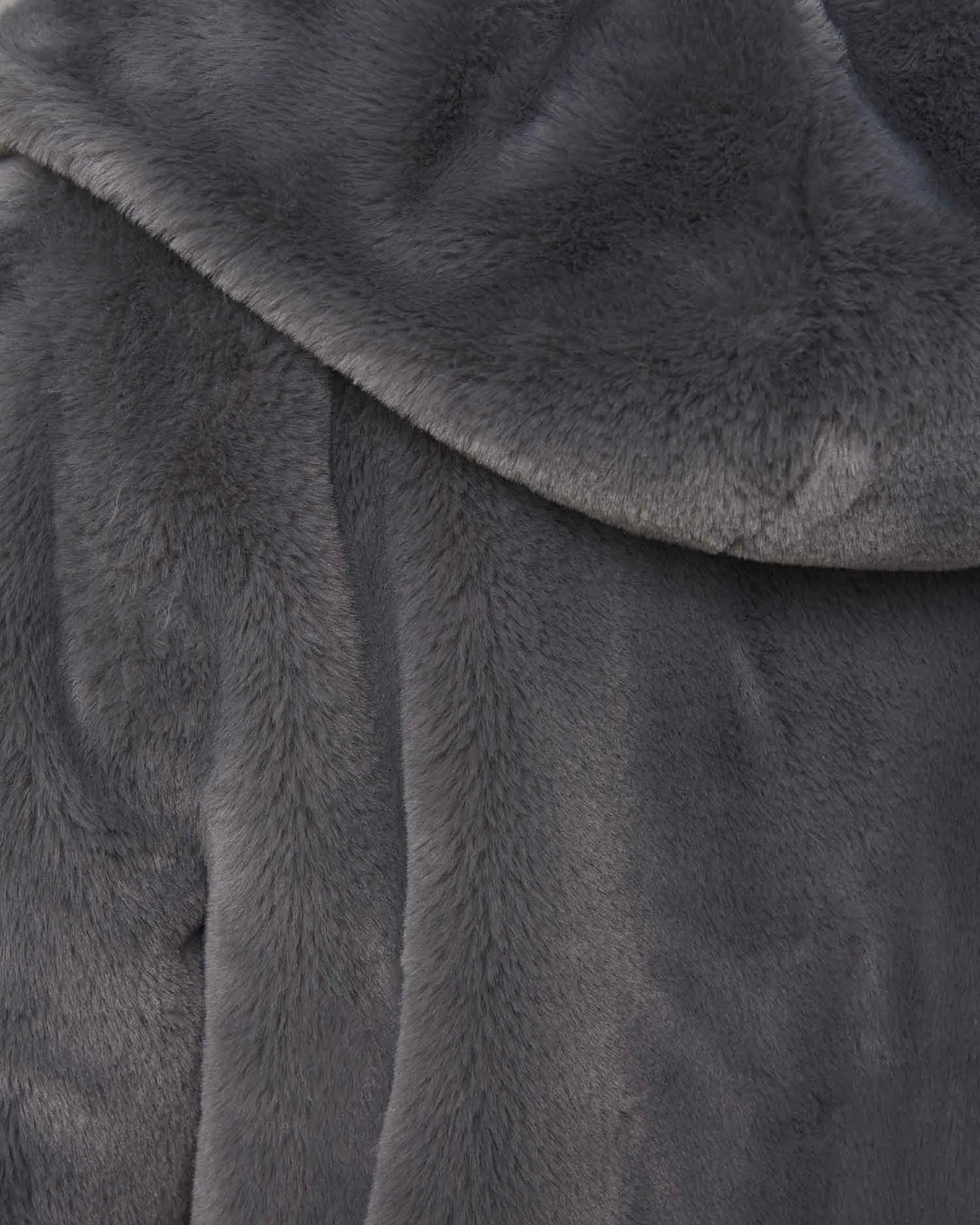 Faux fur reversible