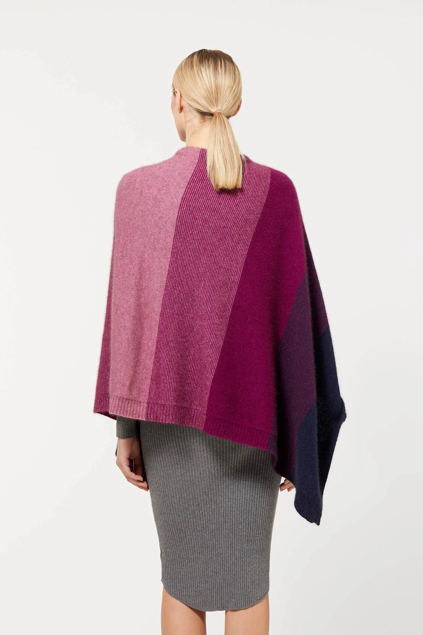 Mcdonald Ombre Poncho 5010 - Navy/Berry/Heather