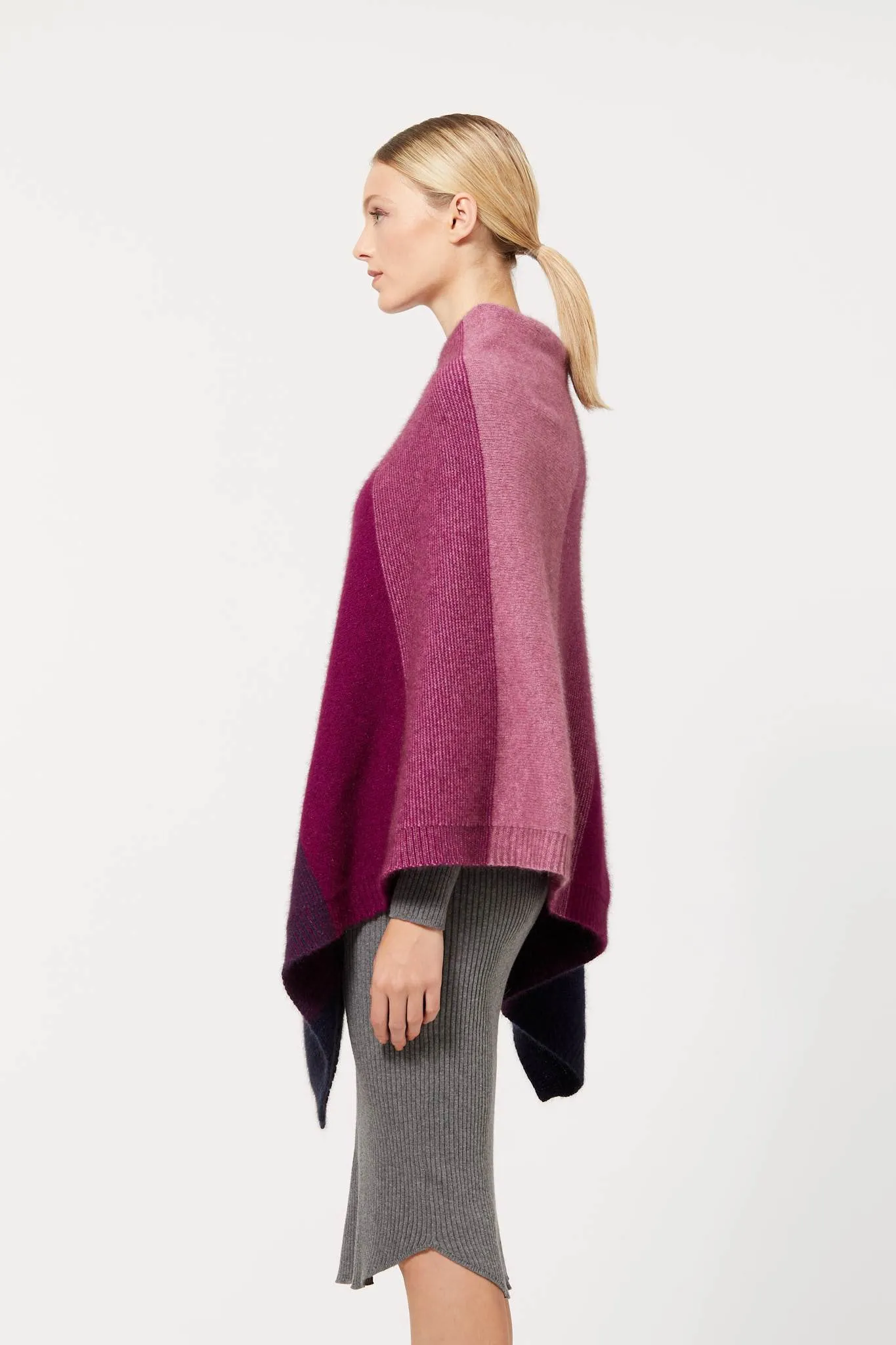 Mcdonald Ombre Poncho 5010 - Navy/Berry/Heather