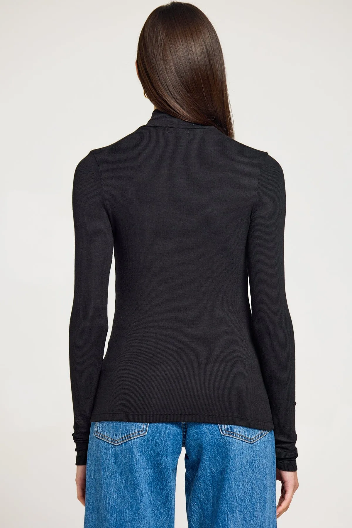Ribbed Long Sleeve Mock Tee