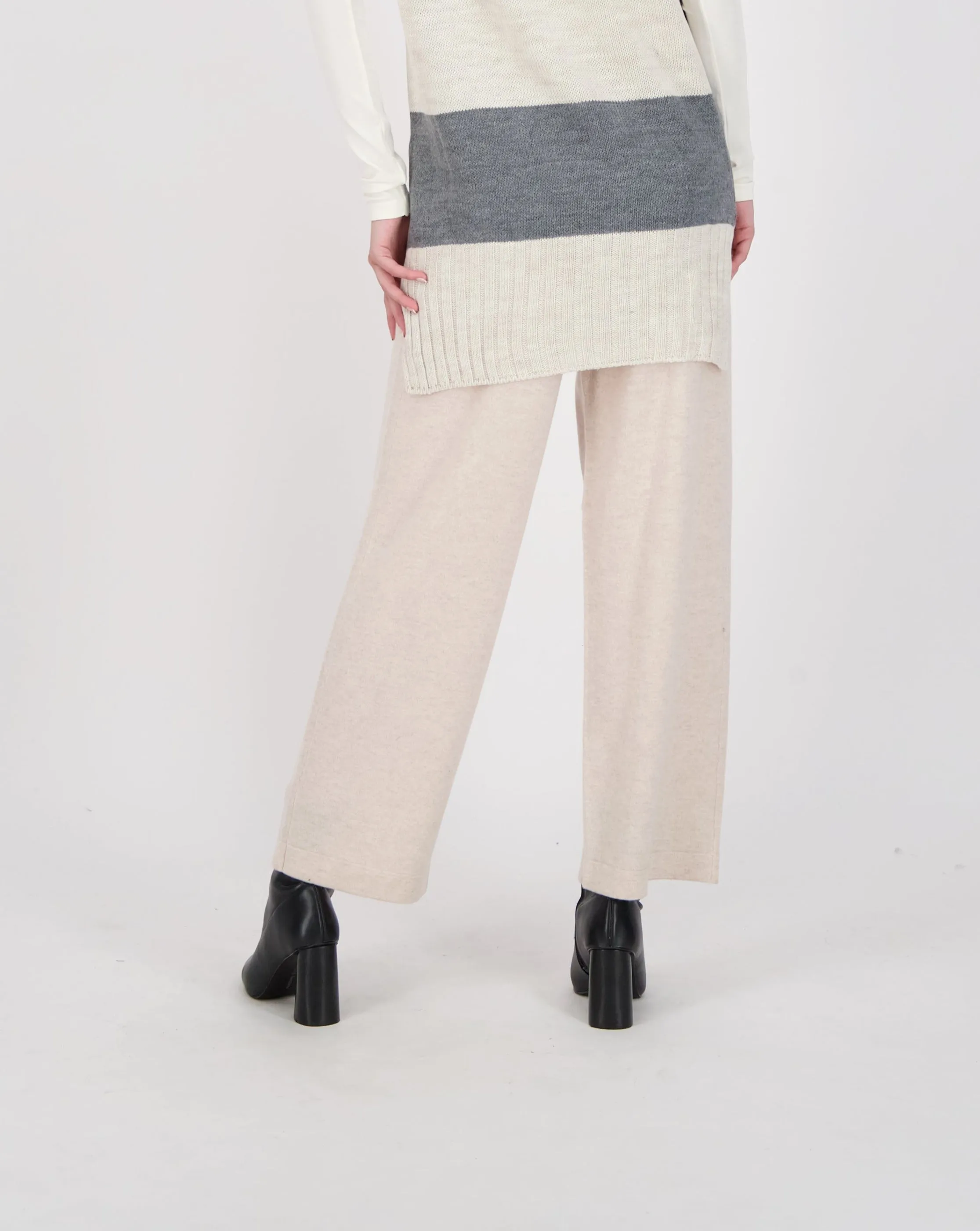 Straight Leg Knit Pant