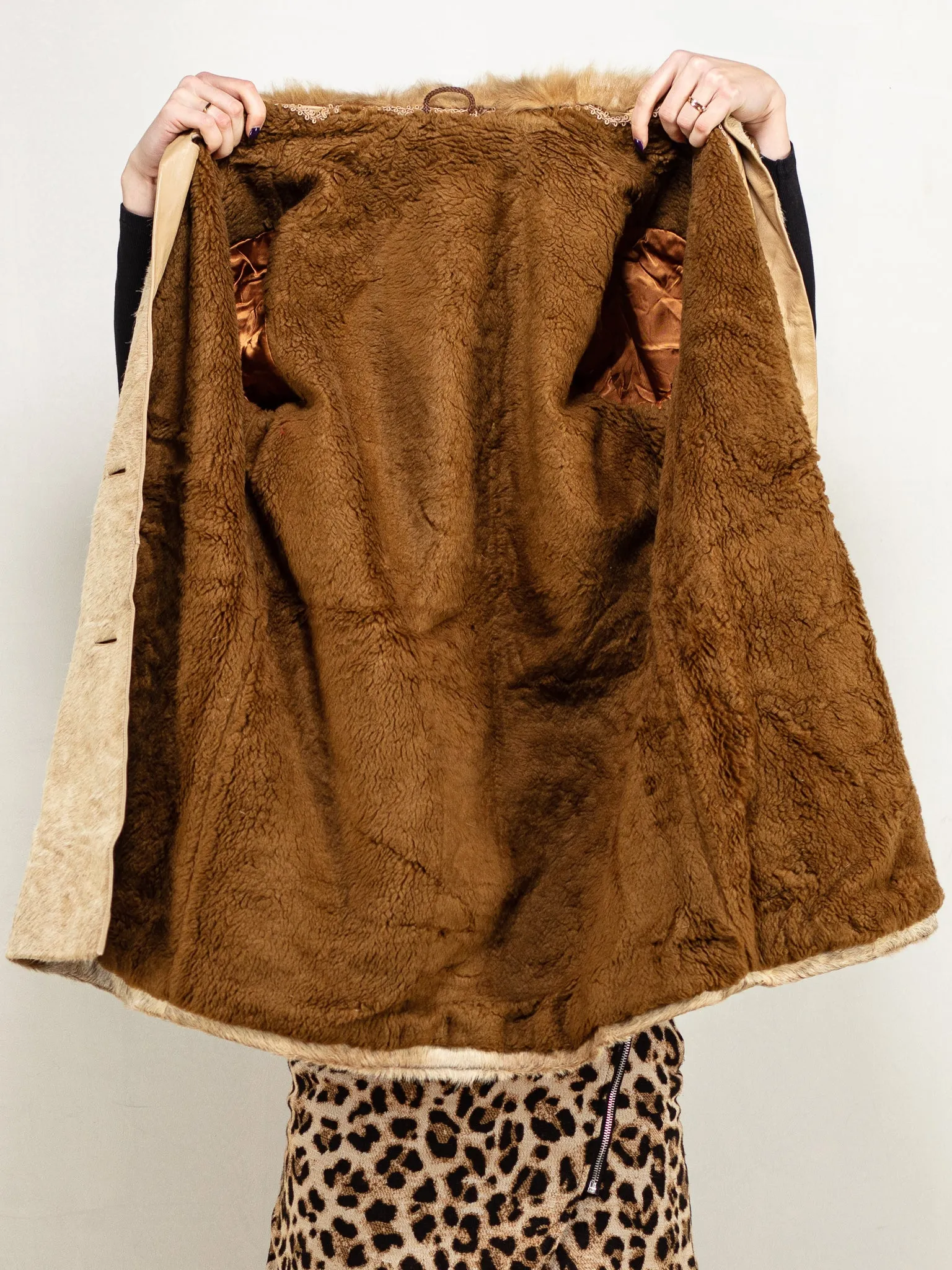 Vintage 60's Women Cows Fur Coat in Grey