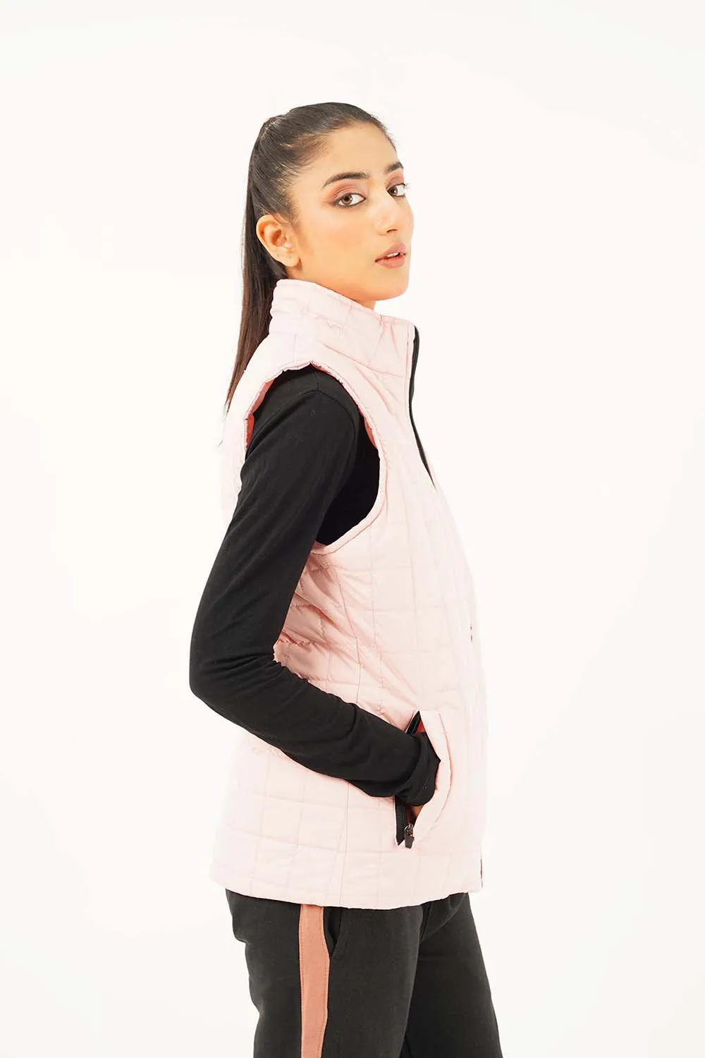 Women’s Sleeveless Puffer Jacket